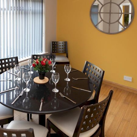 Pass The Keys Amazing 4 Bedroom Property- Hot Tub & Sea Views Scarborough Buitenkant foto