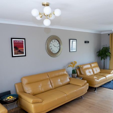 Pass The Keys Amazing 4 Bedroom Property- Hot Tub & Sea Views Scarborough Buitenkant foto