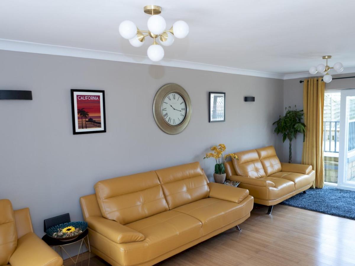 Pass The Keys Amazing 4 Bedroom Property- Hot Tub & Sea Views Scarborough Buitenkant foto